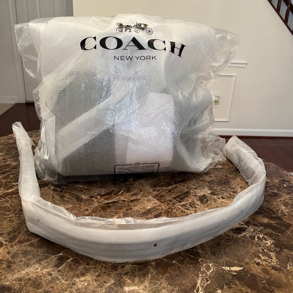 NWT Coach Rowan Large Black Satchel Bag & an Extra Coach Strap (Reversible) - Picture 2 of 14